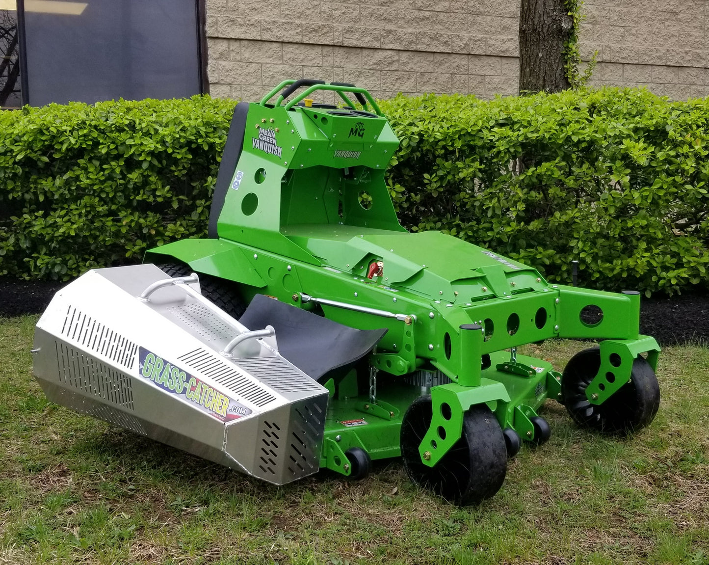 Mean Green electric mowers with aluminum grass catcher. Mean Green Vanquish. Mean Green WBX-33HD. Commercial electric mower with grass catcher. Mean Green mowers with grass catcher.